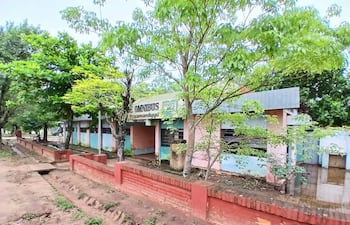 La terminal de ómnibus con evidentes signos de abandono desnuda el panorama de abandono en la capital departamental.