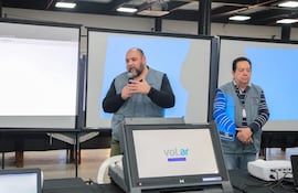 Fausto Von Streber, director de Tecnología de la Información y Luis Alberto Mauro, director de Asesorías Electorales del TSJE.