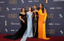 Adriana Paz, Selena Gomez, Zoe Saldana y Karla Sofía Gascón, protagonistas de la película "Emilia Pérez", que buscará quedarse con el premio al Mejor Reparto en los SAG.