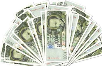 Alta concentración de dinero público en reducido número de bancos, tanto en guaraníes como en dólares.