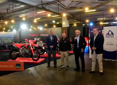 Miguel Carrizosa dio la bienvenida a los expositores y público en general durante la inauguración de la Expo Motos CADAM.