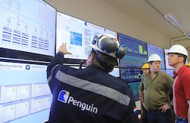 Santiago Peña en Penguin 06-04--2024