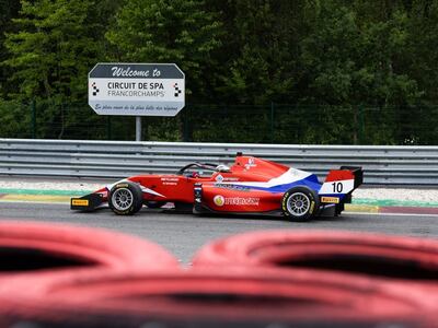 El monoplaza de Joshua Duerksen durante la clasificación de la Carrera 1 de la Fórmula 3 Regional Europea 2023 en Bélgica.