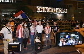 Manifestación frente a Itaipú (Archivo).