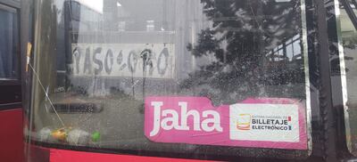 La empresa "Mcal. López", Línea 38, reportó daños materiales en sus colectivos durante las manifestaciones de los seguidores de "Payo"Cubas.