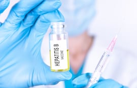 Concepto de hepatitis b, vacunación.
