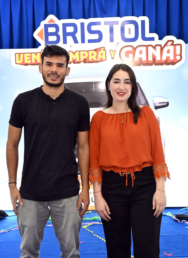 Marcelo Sosa y Karen Caballero.