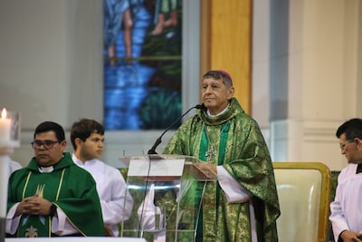 Monseñor Valenzuela llama a reflexionar ante los feminicidios y la violencia familiar