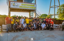 Los protagonistas de las diferentes categorías posan con sus trofeos en el cierre del certamen. Fotos: Rodrigo Wolff.