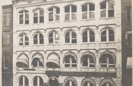 el-edificio-en-el-cual-se-imprimio-el-libro-40-42-broadway-nueva-york-fotografia-del-ano-1875--05705000000-1765544.jpg