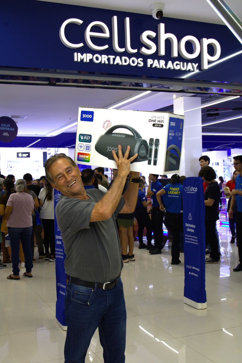 La tienda Cellshop de Ciudad del Este se prepara para recibir a miles de clientes en el evento más esperado del año.