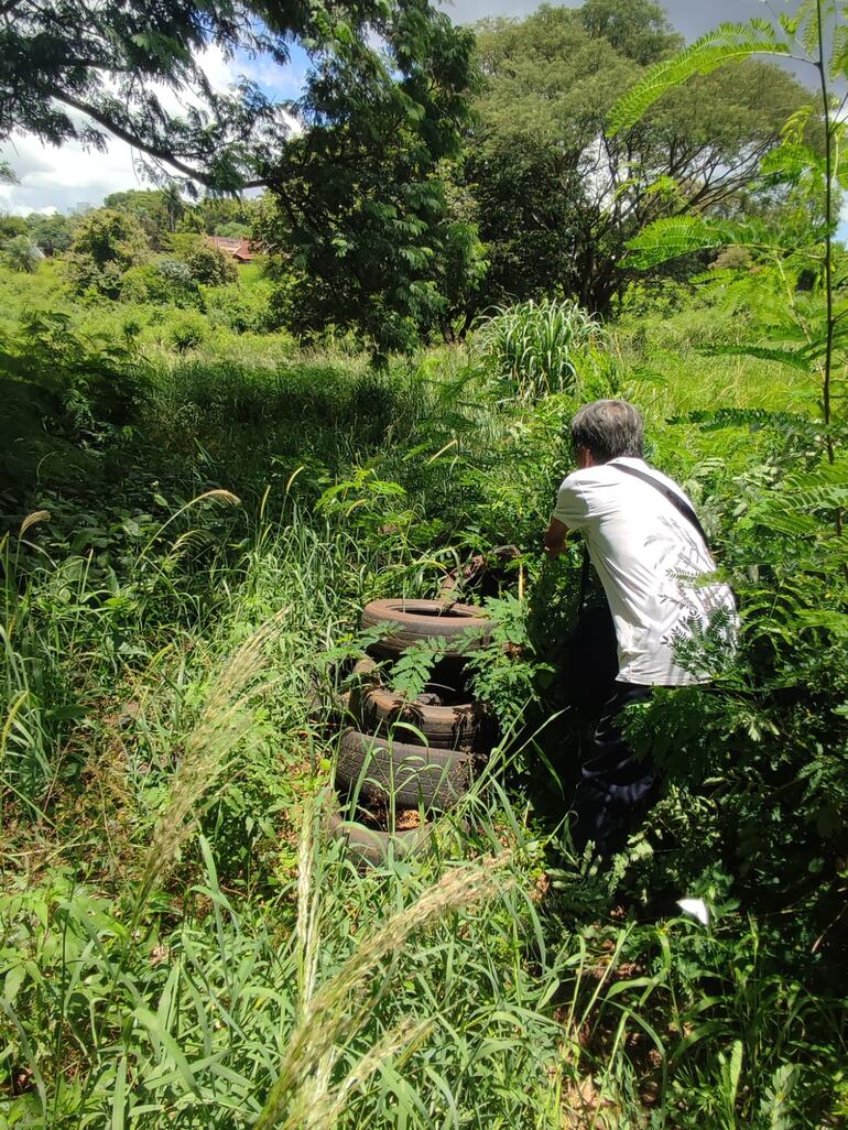Vecinos de la zona reclaman que la Comuna disponga la limpieza de los baldíos, y evitar su uso como vertederos de basura.