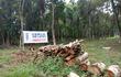 En la zona del arroyo Yakare’y se pueden observar pancartas en las que se ofrecen vender el sitio protegido.