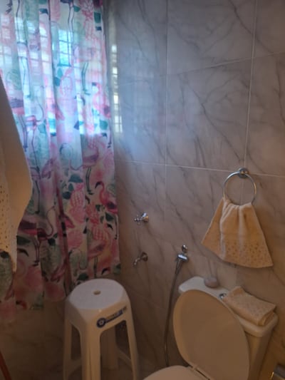 Imágenes de la celda VIP de Dalia López, captadas durante la intervención de este 9 de abril.