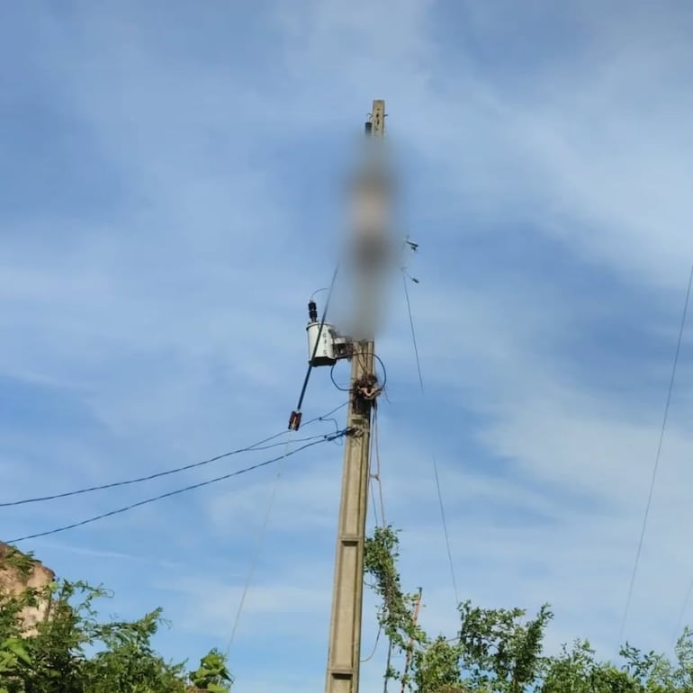 Hombre fallece tras sufrir descarga eléctrica en una columna de la ANDE