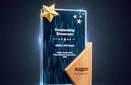 Geely gana el premio “Outstanding Showroom” y se posiciona como líder global en experiencia del cliente.