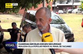 Video: Guardiacárceles exigen seguridad