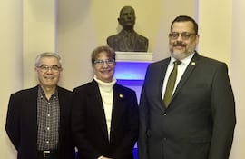Derlis Ibarrola, Fátima Mereles y Herib Caballero.