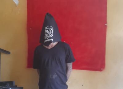 Este hombre fue aprehendido por ser sindicado como el presunto autor de un robo a una estación de servicio.