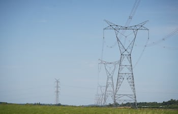 Una falla mecánica mostró que la ANDE prioriza la integridad de sus equipos antes que el servicio.