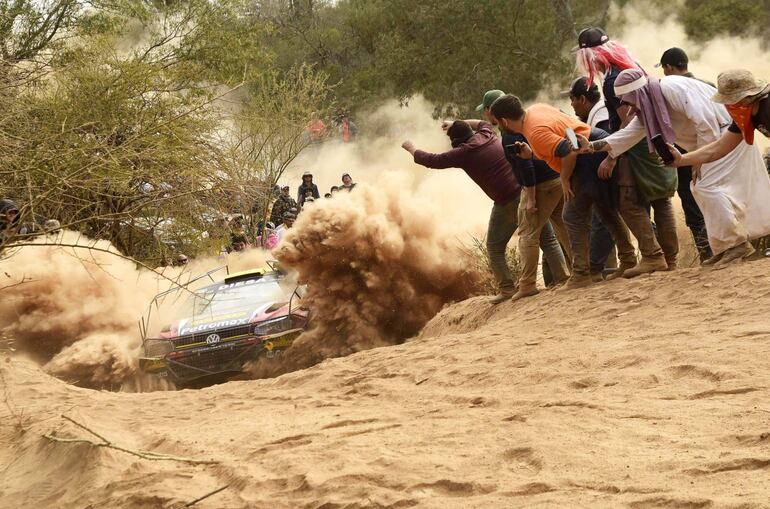 Gustavo Saba se repuso y está cuarto en la general con el VW Polo GTI R5.