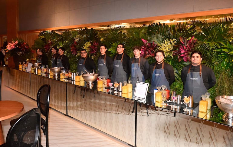 Mix It se encargó de los tragos con y sin alcohol montando dos barras, una en el sector de los adultos y la otra en la de los jóvenes.