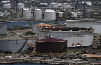 Refinería en Willemstad, Curacao, en el Caribe.