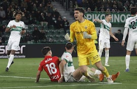 Matías Dituro, arquero del Elche, equipo al borde del descenso.