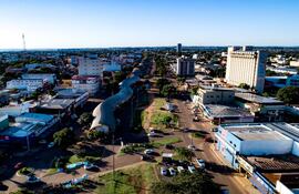 Vista aérea de la línea internacional Ponta Porã (Brasil) y Pedro Juan Caballero (Paraguay). Los turistas aprovechan estos días para comprar con descuentos.