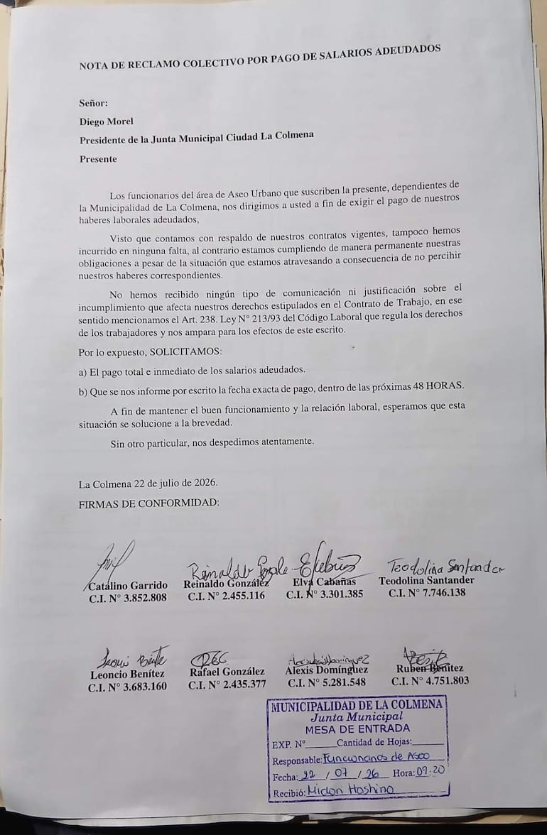 Funcionarios presentaron su queja ante el intendente Sergio Galeano (ANR) y la Junta Municipal, pero hasta ahora no fueron atendidos.