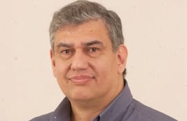 A los 70 años, falleció el periodista Alberto Candia, reconocido colaborador y columnista de ABC Color.