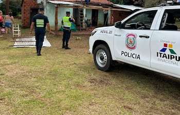 Fuertes ráfagas de viento provocaron el destechado parcial de una vivienda en el barrio Costa Hu de San Miguel; la familia afectada resultó ilesa y recibió asistencia municipal y sanitaria.