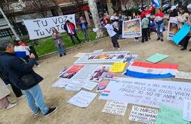 Compatriotas marchan en todo el mundo en el Marzo Paraguayo Migrante