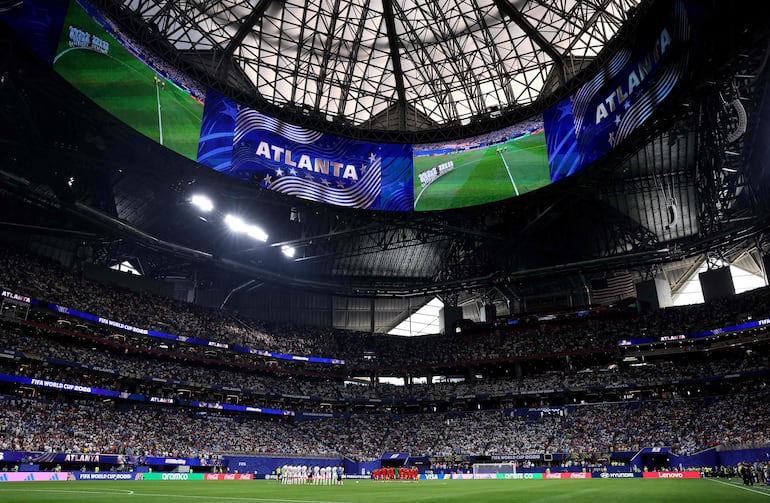 Imponente el Mercedes-Benz Stadium, ubicado en Atlanta, Georgia-Estados Unidos, que recibió a Congo y Uzbekistán en el cierre del Grupo K.