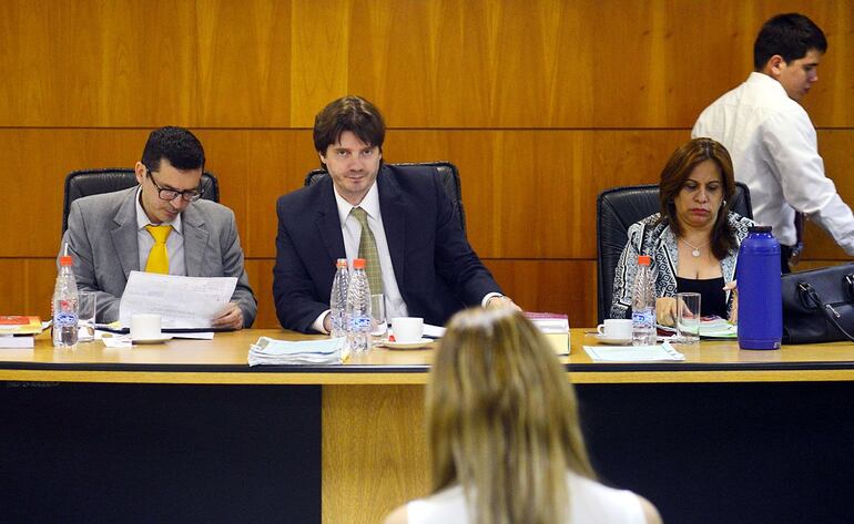Los jueces Juan Pablo Mendoza y Jesús Riera serán miembros titulares del tribunal de sentencia. Mientras que la magistrada Rossana Maldonado, miembro suplente. 