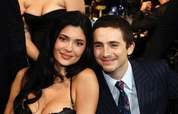 Kylie Jenner y Timothée Chalamet, enamorados en los Critic's Choice Awards 2026.