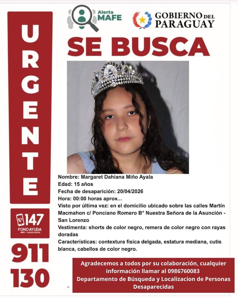 Cartel de búsqueda con foto de Margaret Miño, tiara, cabello rizado y detalles sobre su desaparición.