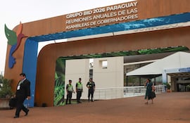AME3034. LUQUE (PARAGUAY), 11/03/2026.- Fotografía que muestra la fachada del Centro de Convenciones de la Conmebol este miércoles, durante las Reuniones Anuales de las Asambleas de Gobernadores Paraguay 2026 en Luque (Paraguay). EFE/ Juan Pablo Pino