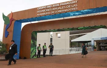 AME3034. LUQUE (PARAGUAY), 11/03/2026.- Fotografía que muestra la fachada del Centro de Convenciones de la Conmebol este miércoles, durante las Reuniones Anuales de las Asambleas de Gobernadores Paraguay 2026 en Luque (Paraguay). EFE/ Juan Pablo Pino