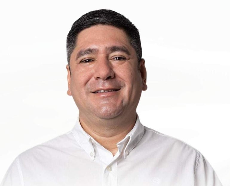 Precandidato de HC, Moisés Espínola.