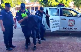 Intento de feminicidio: apuñaló a su expareja y huyó con sus dos hijos en Encarnación