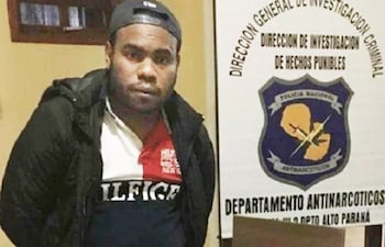 Fabio Souza Santos, cuando fue expulsado del país en enero de 2019. El ahora sindicado como líder de la organización criminal "Bonde do Maluco" (BDM) estaría nuevamente en Paraguay.