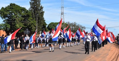 Los estudaintes rindieron su homenaje por los 15 años de distritación de la ciudad de Liberación