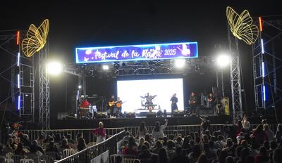 Multitudinaria edición 42° del Festival de la Raza.