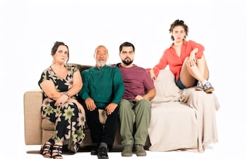 El elenco que sube a escena con "Nunca estuve en Dublín".