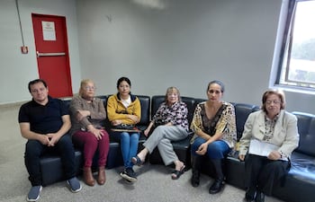 Vecinos del Barrio La Piedad fueron a solicitar una audiencia con el intendente de Asunción, Luis Bello.