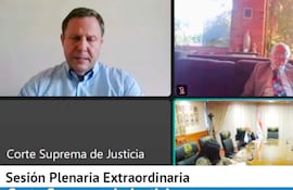 Sesión extraordinaria de la Corte Suprema de Justicia realizada hoy, donde se resolvió la suspensión de la matrícula de una abogada acusada en el caso "mafia de los pagarés".