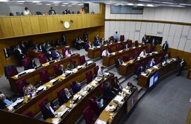 La Cámara de Senadores autorizó ayer el ingreso de 11 militares de los Estados Unidos de América (EE.UU.) en el marco de una cooperación bilateral.