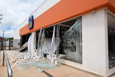 Imagen del atraco en el que se detonó una sede bancaria en Katueté.