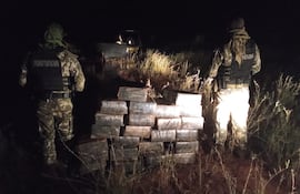 La carga totalizó 25 cajas embaladas y totalmente lacradas, que estaban a orillas del Lago Itaipú.